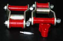 Load image into Gallery viewer, Tacoma 1.25 Inch Shackle For 96-04 Tacoma Rear Black Daystar