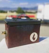 Load image into Gallery viewer, Naked Tabletop Vol-CAN-no