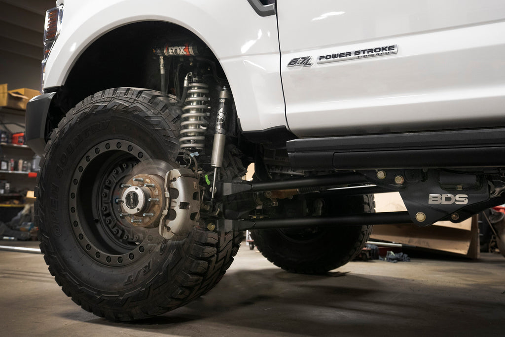 7 Inch Lift Kit w/ 4-Link | FOX 2.5 Performance Elite Coil-Over Conversion | Ford F250/F350 Super Duty (20-22) 4WD | Diesel