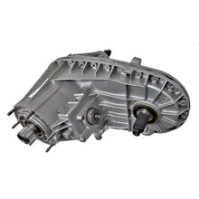 Load image into Gallery viewer, NP271 Transfer Case for Ford 07-09 F250 And F350 w/Bolt On Rear Yoke