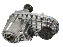Load image into Gallery viewer, NP273 Transfer Case for Ford 99-04 Super Duty 24 Spline Input 5|6 Speed Trans