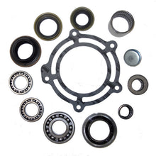 Load image into Gallery viewer, NP126/NP226 Transfer Case Bearing/Seal Kit 02-09 GM Mid-Size SUVs